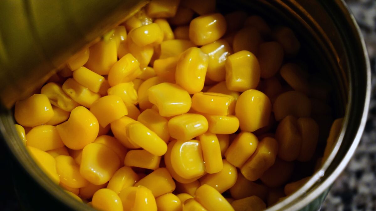 Не спешите сливать жидкость из-под консервированной кукурузы: приготовите из нее вкуснятину