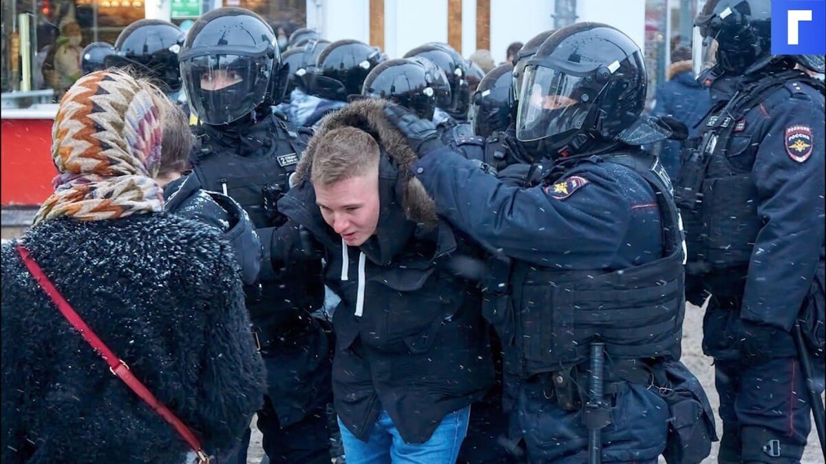 Участвовавшим в незаконных протестах 122 иностранцам запретили въезд в РФ на 40 лет