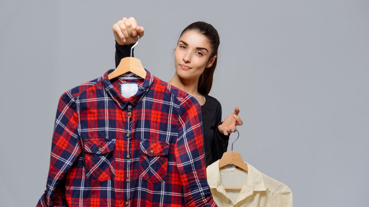 Касается не только вещей из секонд-хенда: нужно ли стирать новую одежду после покупки
