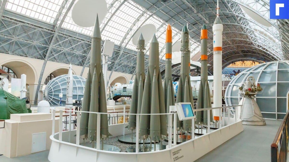 Минобороны России показало на видео десятки образцов ракетно-космической техники
