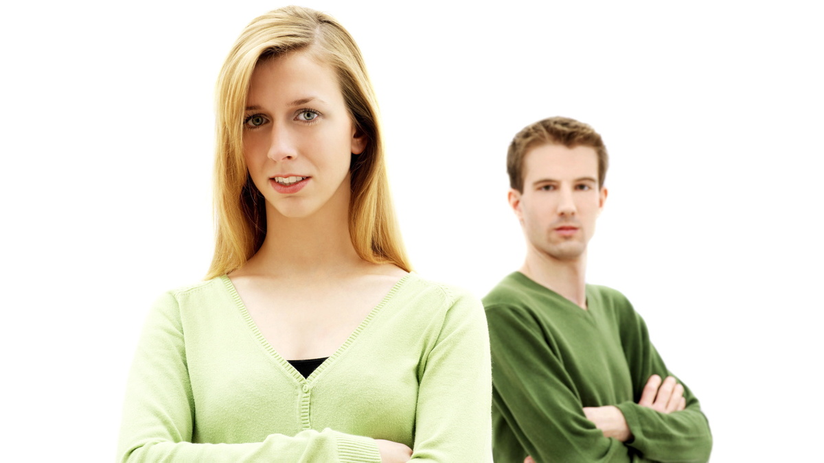 Не слышит: психолог дал совет, когда стоит молча уходить от партнера
