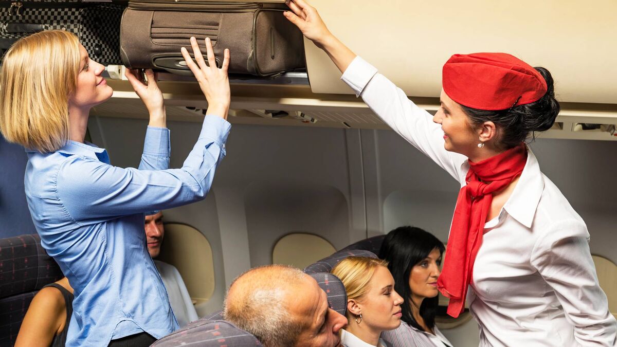 В самолете держите личные вещи при себе: в это место не кладите даже для удобства