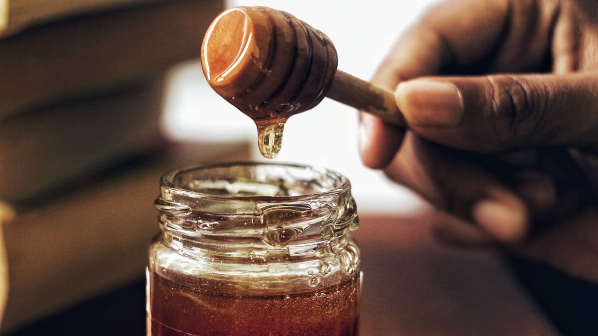 Пасечники хранят мед только в такой таре: десерт долго остается вкусным и полезным