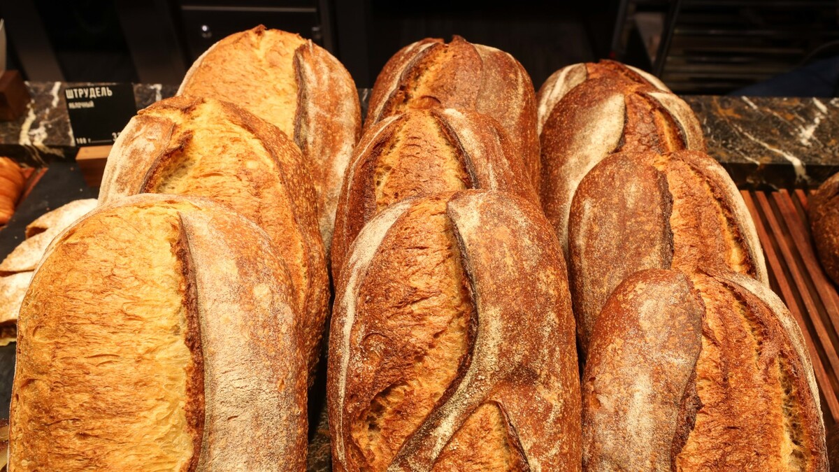 Ровно и без крошек: как нарезать любой хлеб на идеальные кусочки
