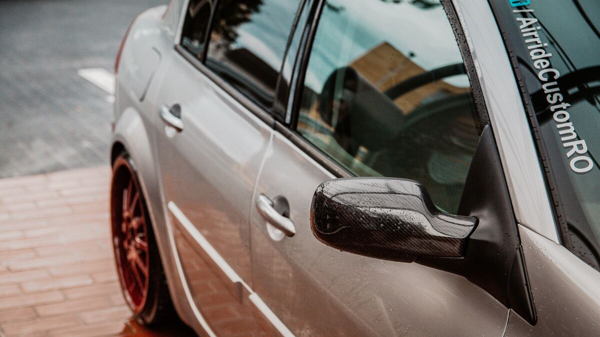 Автомобильные окна сможете мыть реже: натрите их этим продуктом