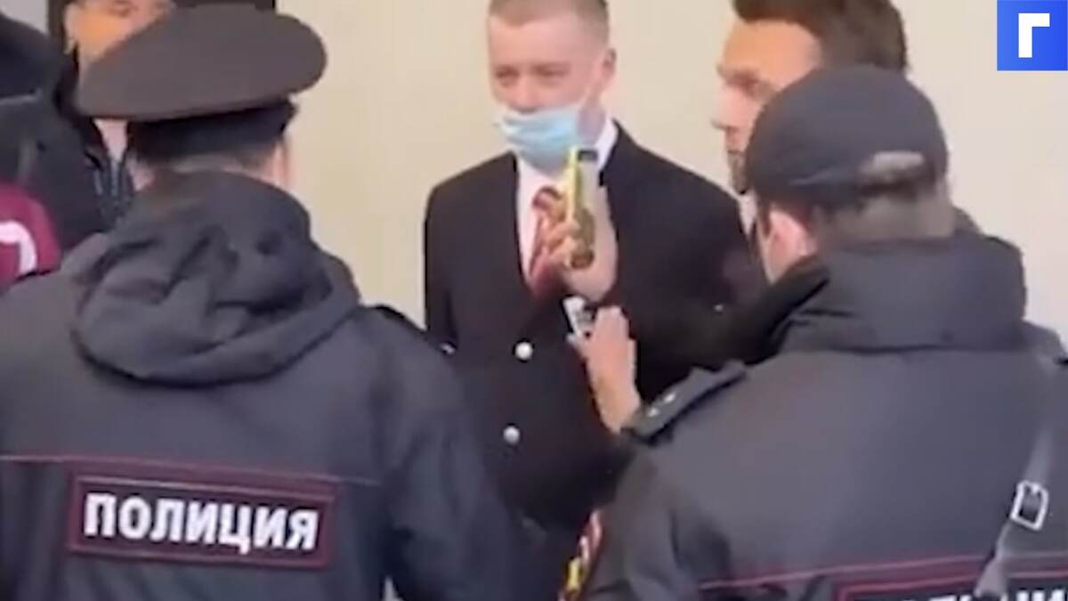 В Петербурге задержали двух бойцов ММА за драку в поезде
