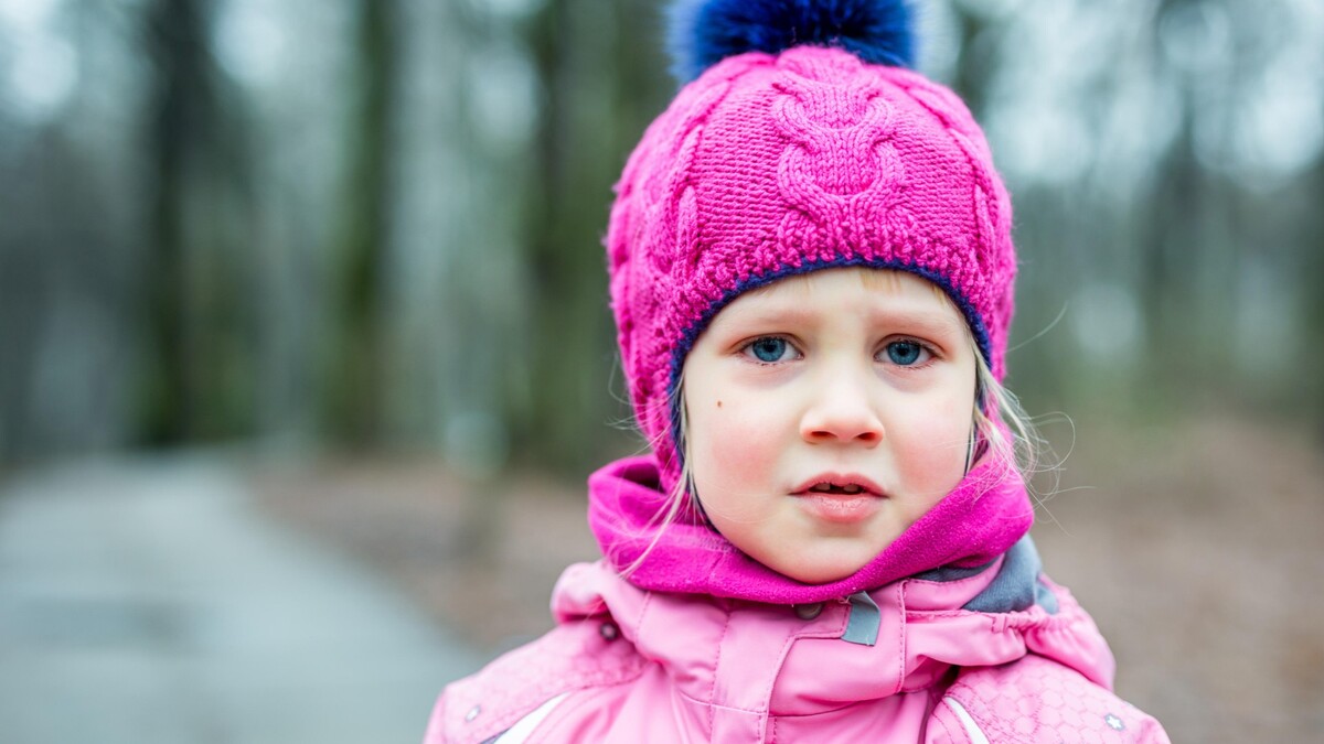 Мама не зря пугала: при какой температуре нужно носить шапку, чтобы не заболеть