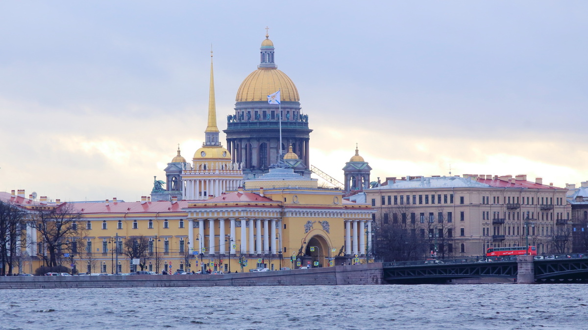 Преодолеть +10 не получится: какая погода ждет Санкт-Петербург на майских праздниках