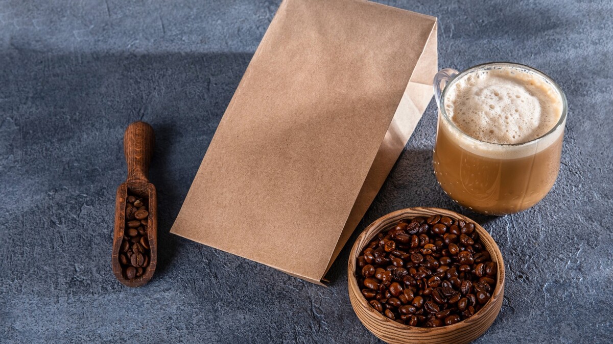 На кофейной пачке обязательно ищите маленький клапан: немногие знают, как он важен