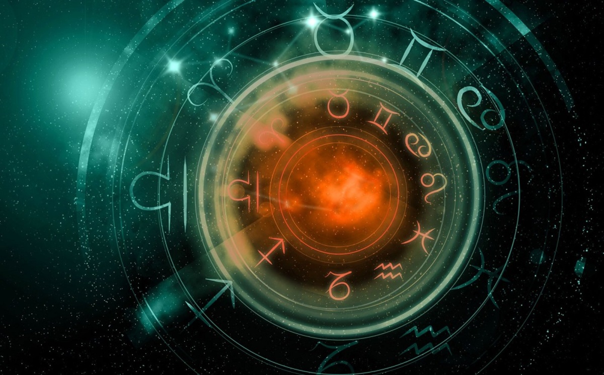 Астролог Миронова рассказала, кто из знаков Зодиака разбогатеет в 2022 году