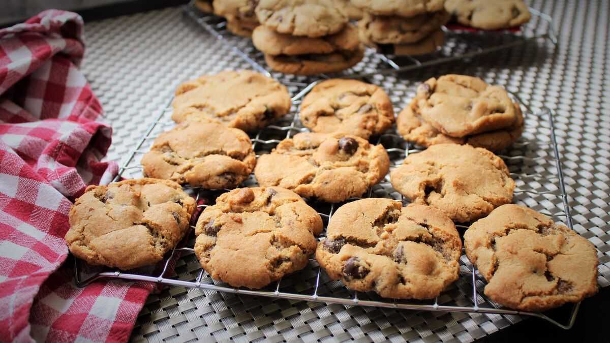 Вкуснее магазинных сладостей: ароматное печенье можно приготовить за 15 минут