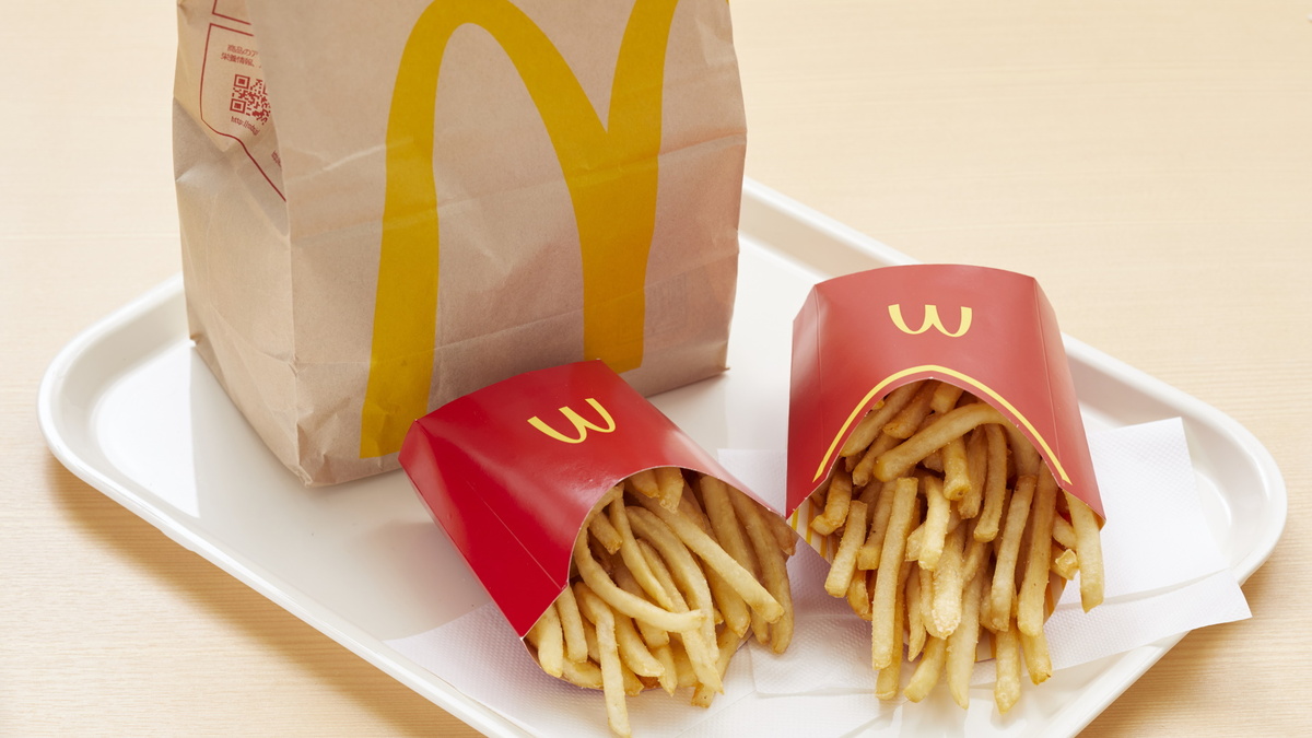 Владельцы российского McDonald's выбирают новое название сети из пяти вариантов 