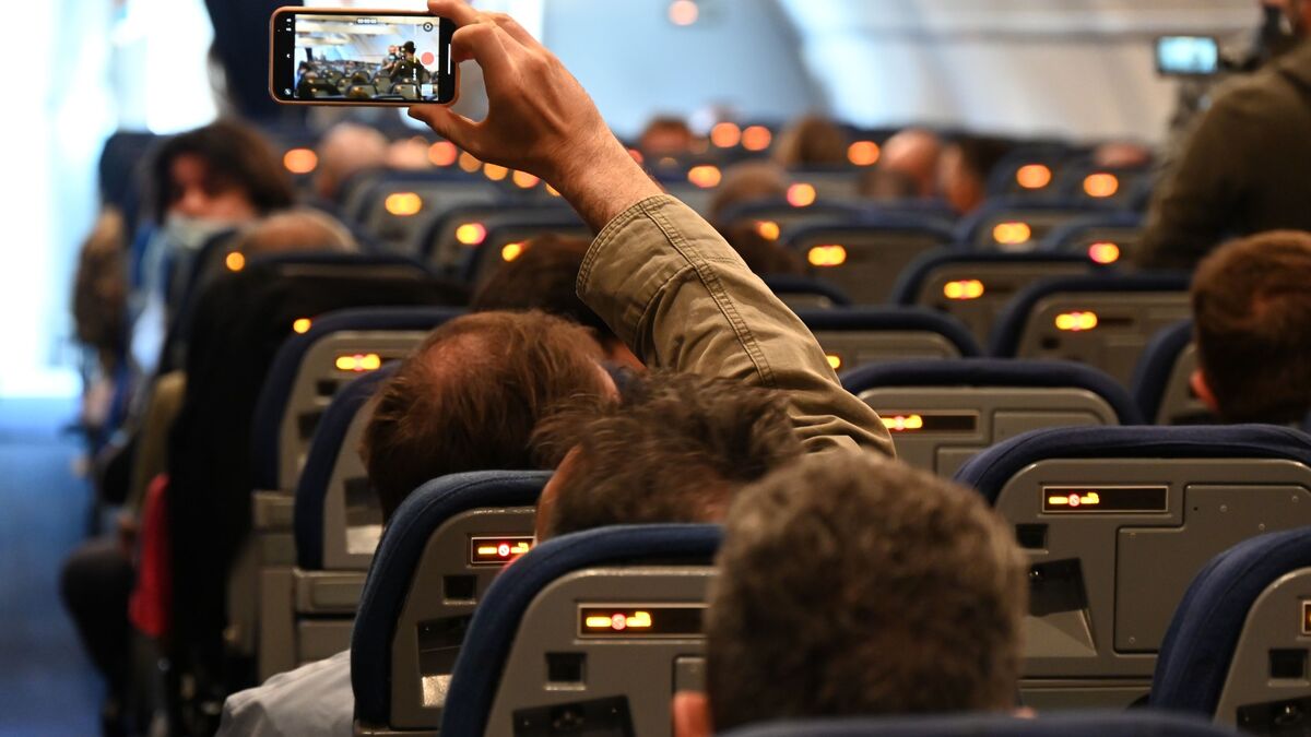 Леденцы в самолетах больше не раздают: дело вовсе не в жадности авиакомпаний