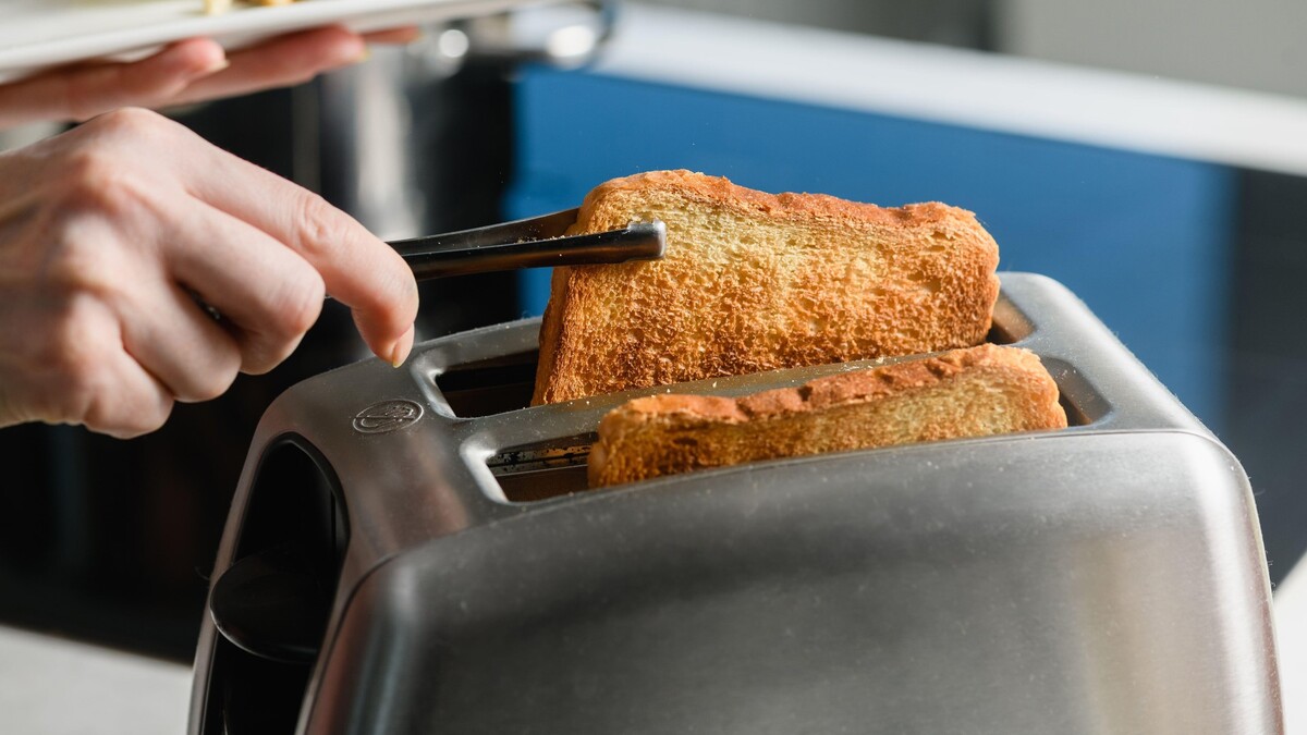 Забудьте о покупке дорогущего тостера: поджарить хлеб дома можно по-другому