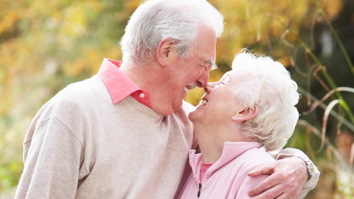Шестьдесят — это не двадцать: плюсы и минусы интимной жизни у пожилых
