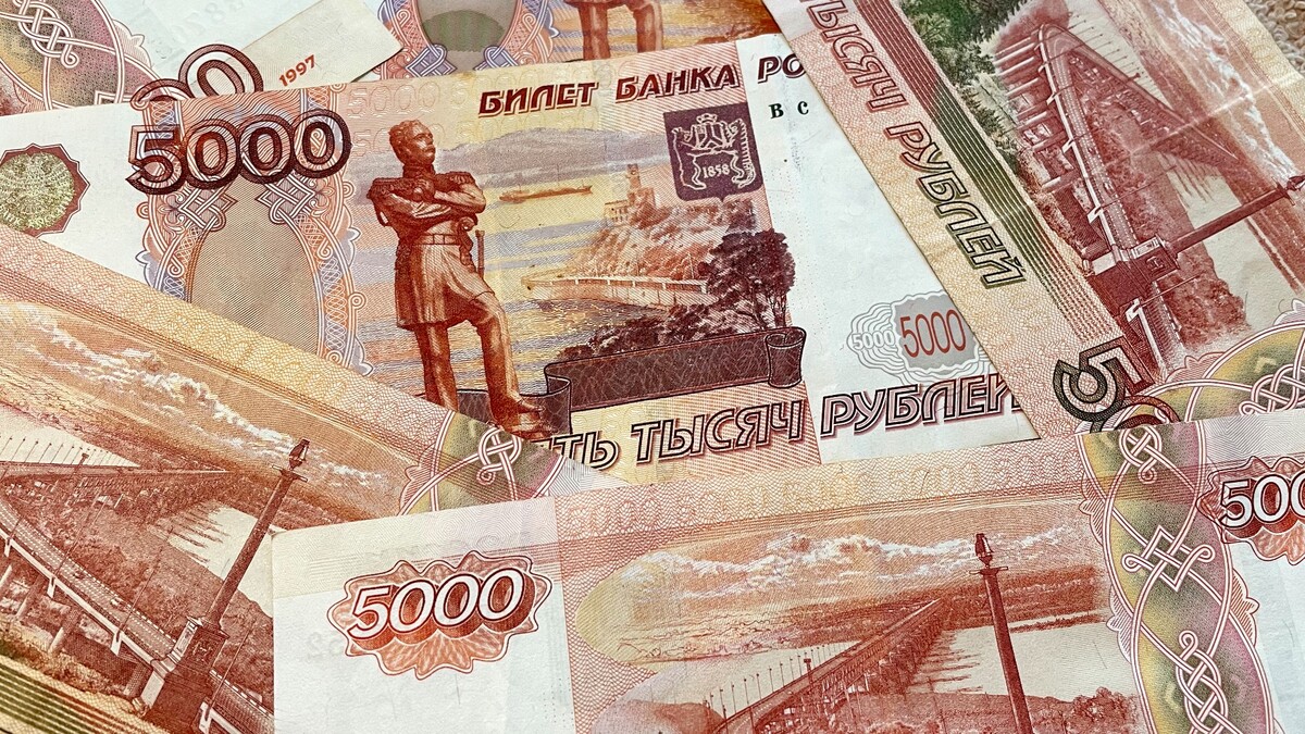 Экономист объяснил, почему рубль дальше не укрепится