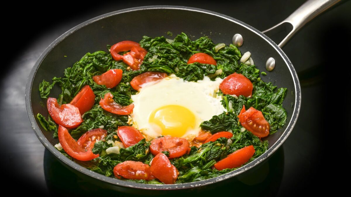 В Армении пресную глазунью на завтрак не готовят: вот какую ароматную яичницу подают