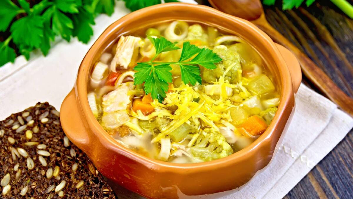 Этот наваристый постный суп будете готовить круглый год: затмит борщ и солянку