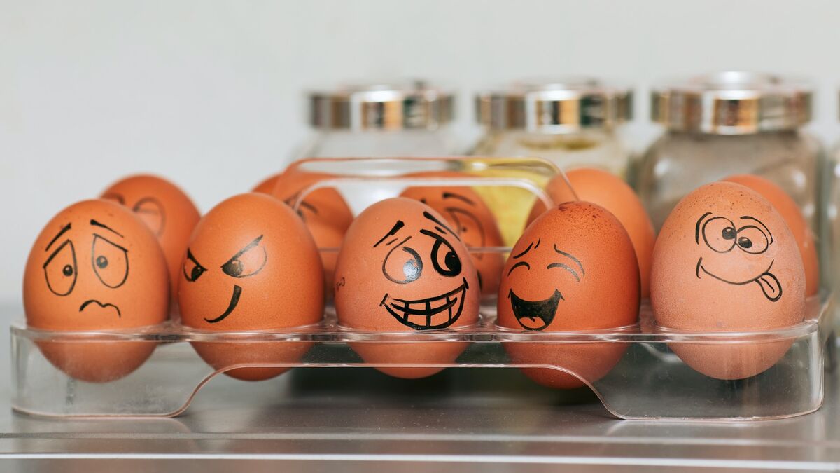Свежие яйца определите еще до покупки: проверить можно за две секунды