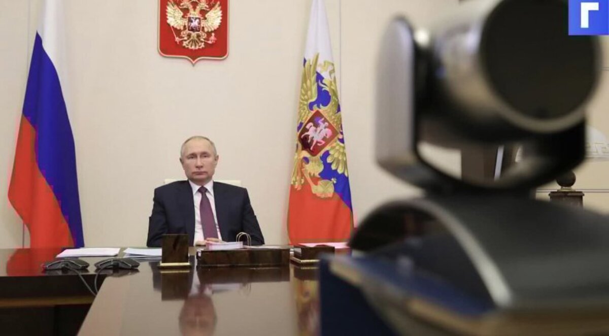Путин призвал уделить особое внимание борьбе с коррупцией