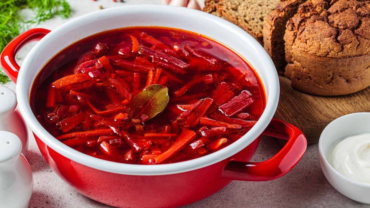 Борщ с замороженной клюквой