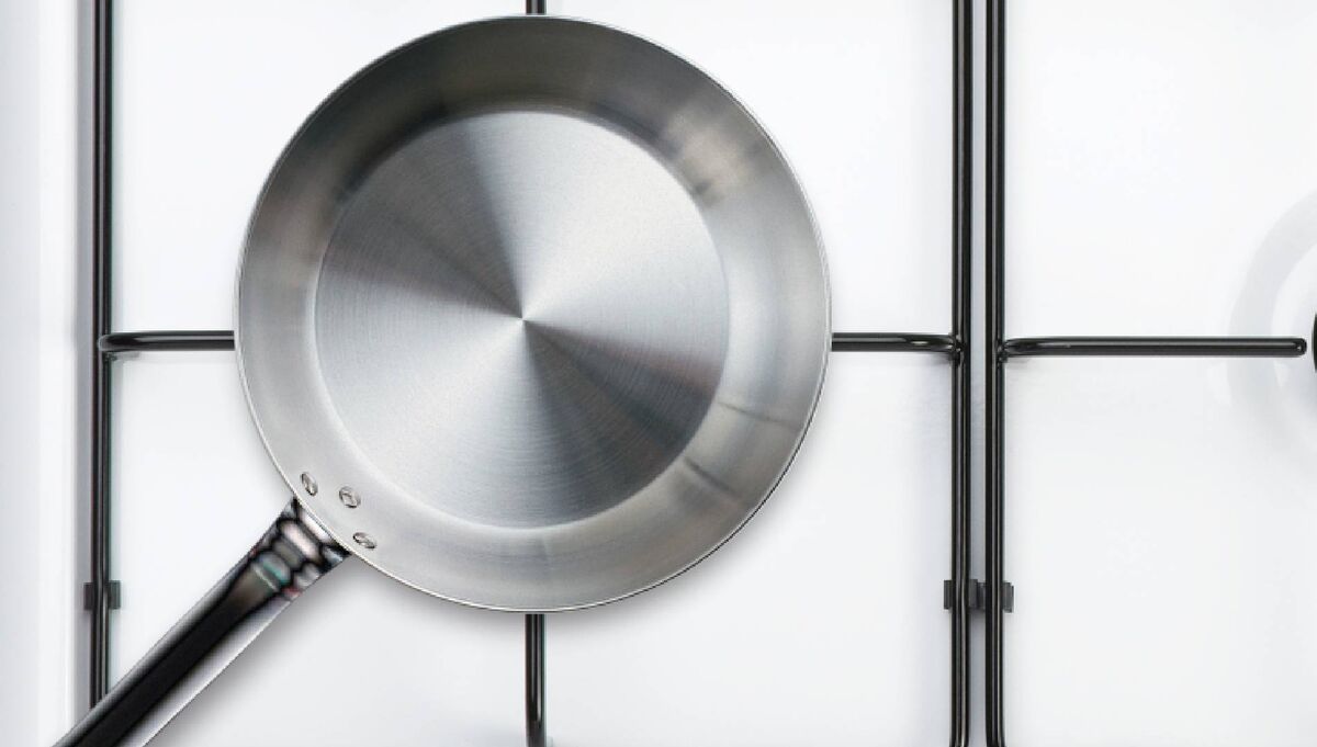 Больше не придется мучиться со сковородкой из нержавейки: вот что ...