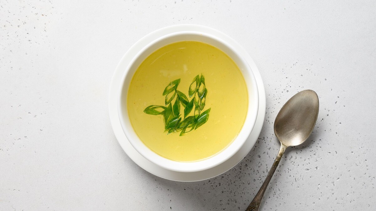 Бульон получился мутным. Куриный бульон мутный. Говяжий бульон мутный. Бульон. Мутный бульон говядина.