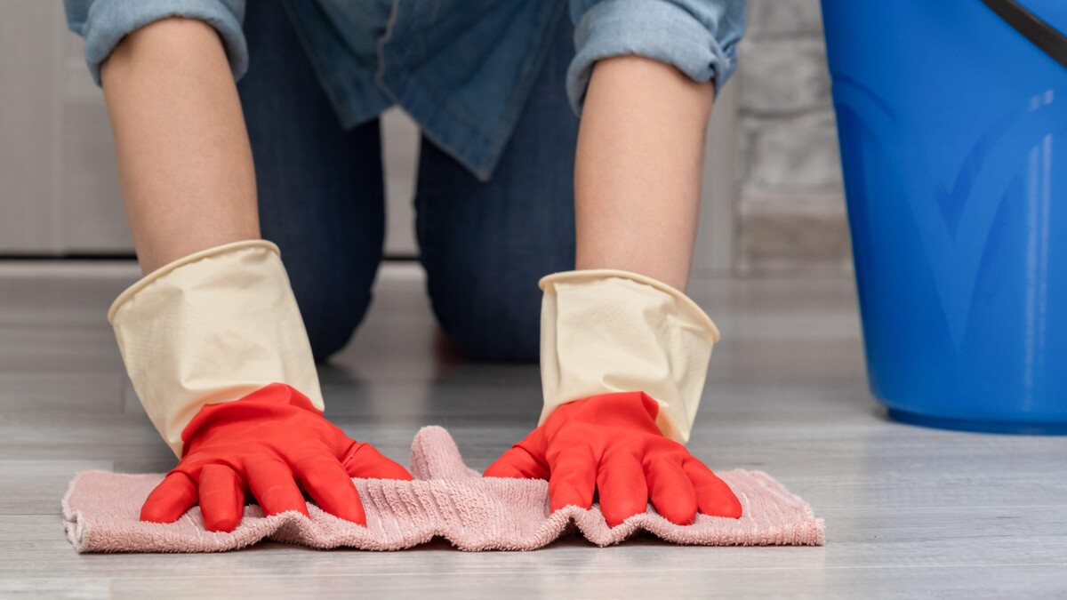 Закрасила себя в углу. Неверный пол. Неверный пол. Супружеская измена. График 5 комнат мытье полов.