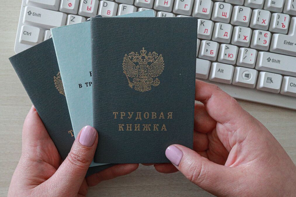 Я работал честно, а мне говорят — не считается: ужас, который переживают петербуржцы, узнав, что часть стажа просто аннулирована