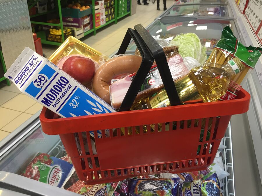 Инфляция в Петербурге затормозила: +22% за огурцы и дешевые турпоездки