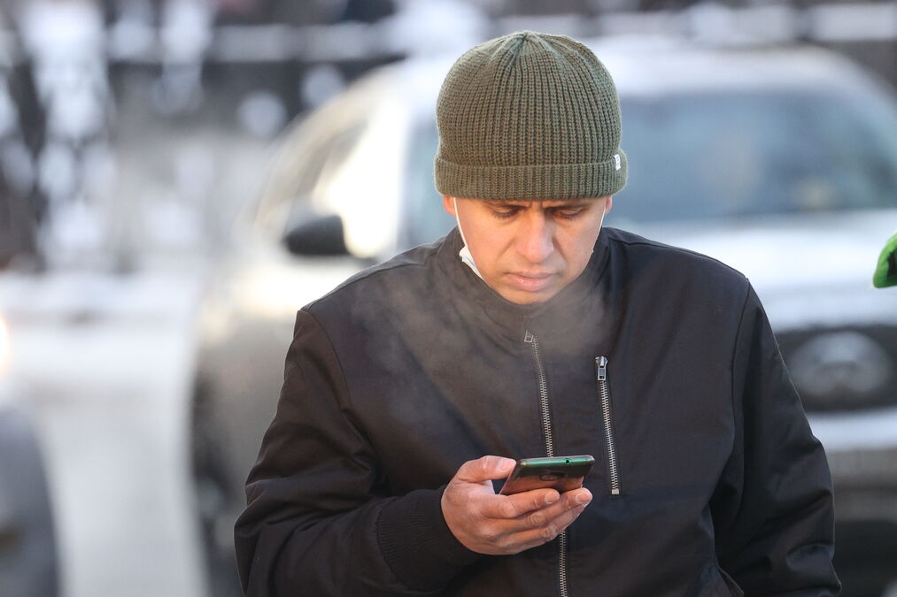 25 млн рублей: Петербург ищет SMS-оператора для парковок