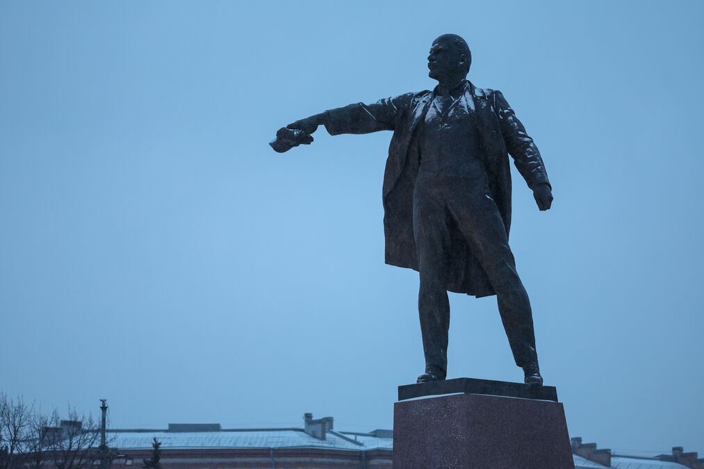 13 гектаров забытого величия: почему эта площадь больше, чем все историческое ядро Петербурга