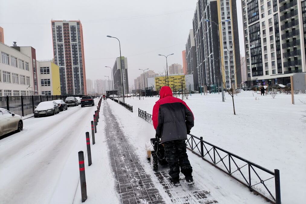 Четыре дня: крыши Петербурга приведут в порядок после снегопада