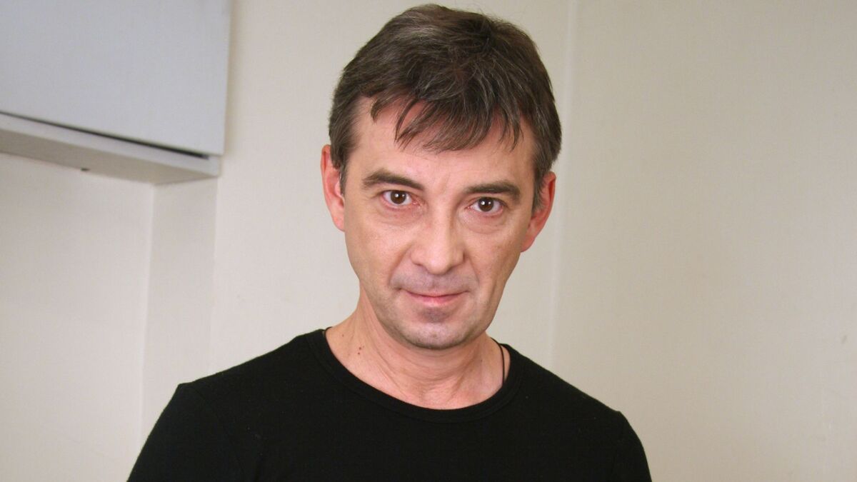 Простой мужик Митя из «Сватов» в жизни оказался совсем другим: роскошные хоромы говорят сами за себя