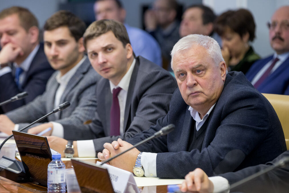 Петербургские медики под общественным надзором: новый совет в Комитете по здравоохранению