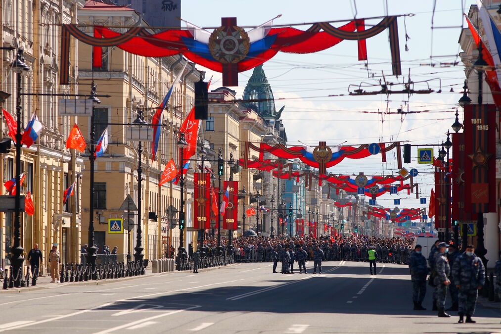 Без легендарного Т-34, но в «живом» строю: важные изменения в программе 9 Мая в Петербурге