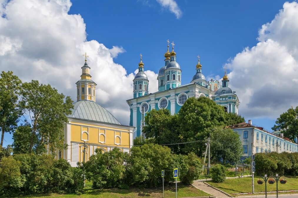 Город 863 года с крупнейшей крепостью мира: что посмотреть туристу — идем по ступеням древности
