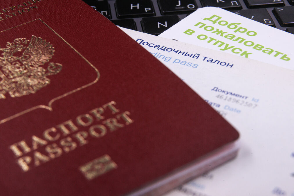 В Польшу с коротким загранпаспортом – не проедешь: кого и почему развернут на границе с 1 апреля