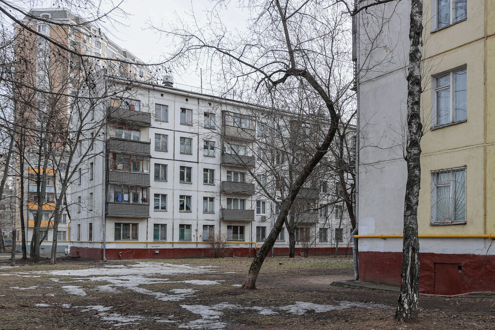 Хрущёвкам назначили омоложение: в Петербурге вступил в силу закон о реновации