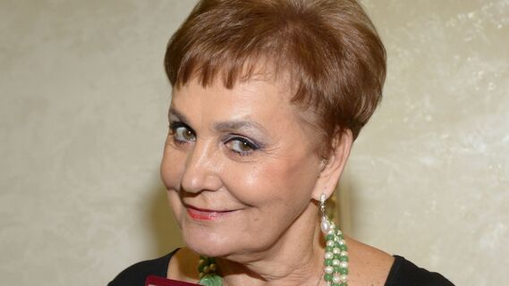 Проиграла все: судьба звезды советского ТВ после смерти сына пошла наперекосяк