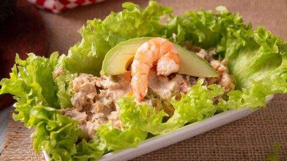 Рецепт советского салата «Раковые шейки»