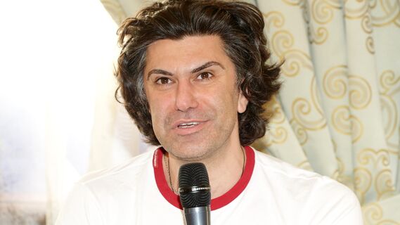 «Прекрасный пример»: в борьбе с негативом Цискаризде вдохновляется Моной Лизой