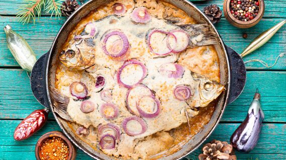 Вкуснейшие караси в сметане