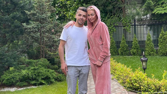 «Мы с ней — любовники?»: новый парень Волочковой расставил все точки над i