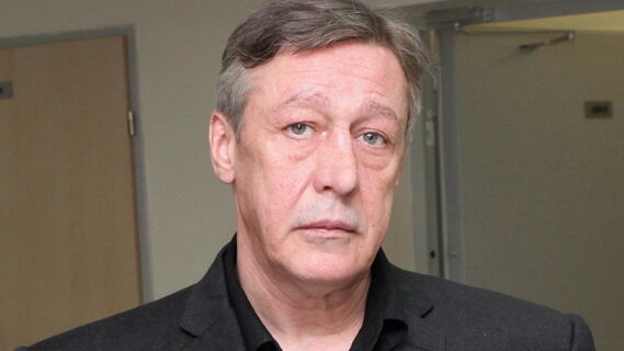 Ефремов здоров и миролюбив: адвокат актера опроверг слухи о драке с заключенным