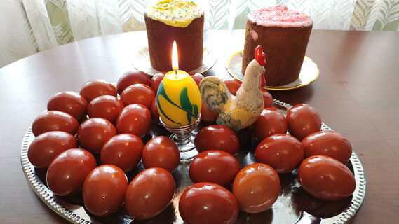 Пасхальные куличи и яйца