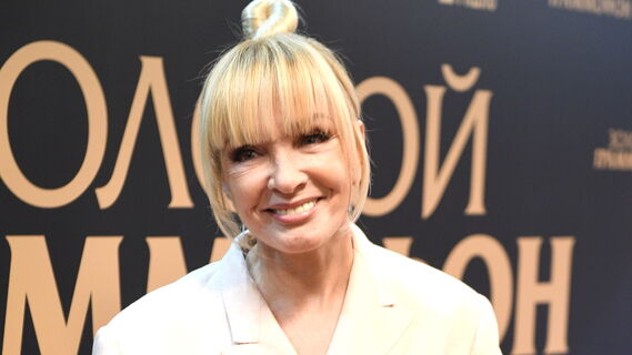Активничала на сцене: Лайма Вайкуле развеяла разговоры о своем здоровье