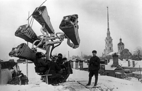 Подвиг незрячих ленинградцев: как острый слух спас тысячи жизней во время войны
