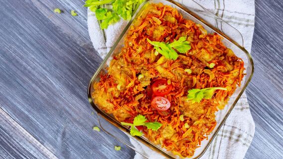 Вкуснейший минтай с овощами в духовке