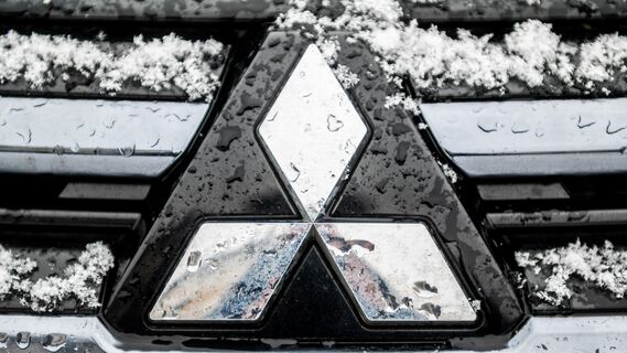 Параллельный импорт работает: в России стартовали продажи нового Mitsubishi